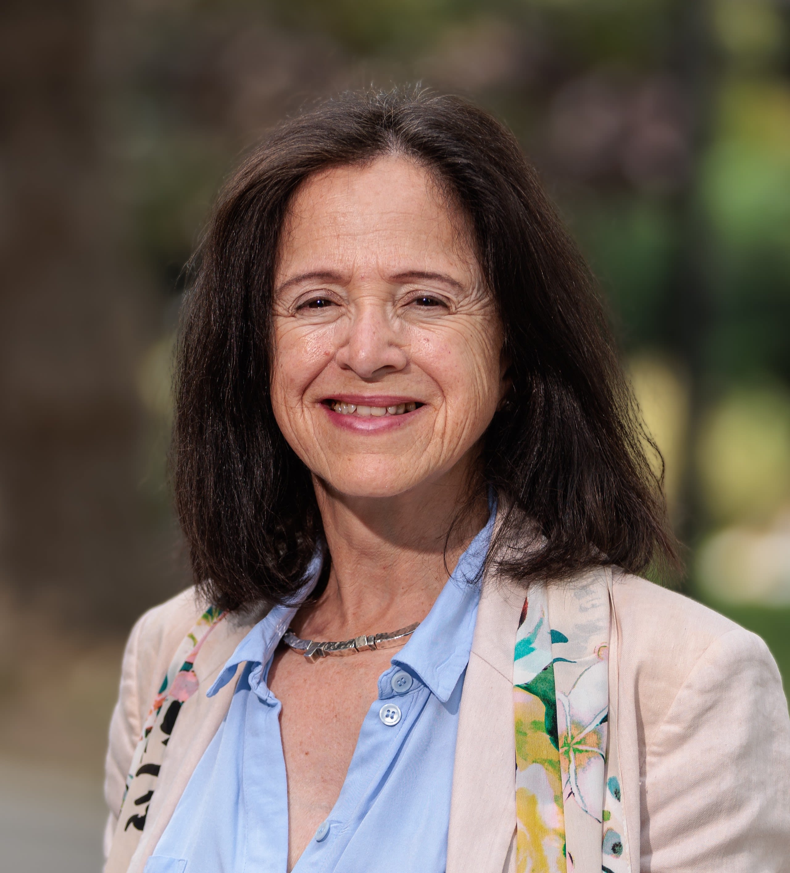 Professor Lesley Cohen